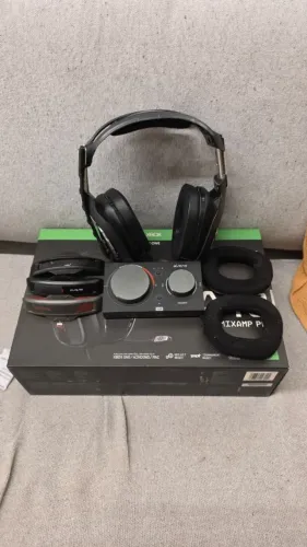 Vendo Fone Headset Astro A40 TR 4º Geração! Almofadas novas!
