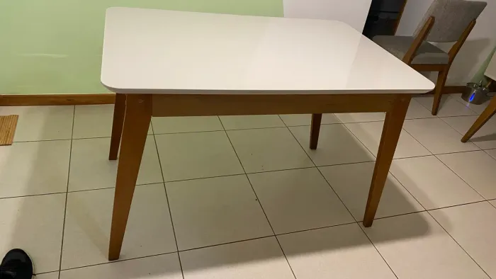 Mesa de jantar 4 lugares tampo de vidro