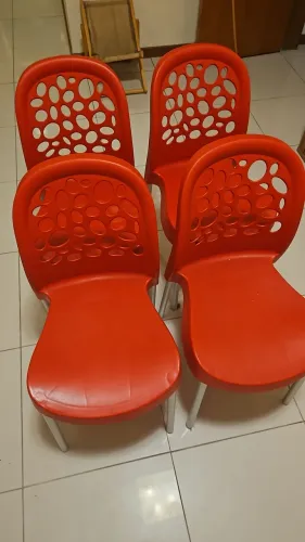 Vendo 4 cadeiras para cozinha em perfeito estado