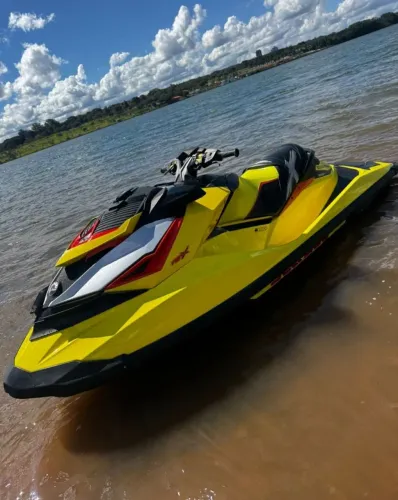 Jet ski  260 