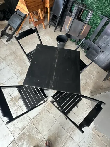 MESA DE MADEIRA PARA LANCHONETE/BAR