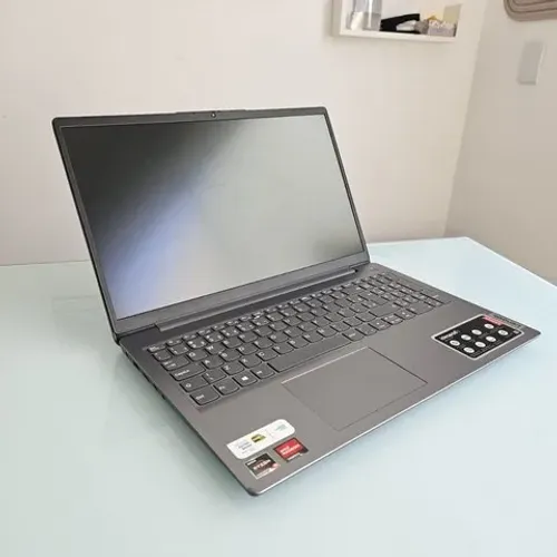 Faço envio - Notebook Lenovo Ideapad 3 Ryzen 5 8GB 256GB SSD