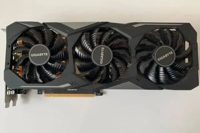 Placa de Vídeo Gigabyte GeForce RTX 2070 SUPER Triple Fan - 8GB GDDR6 (Excelente Estado)