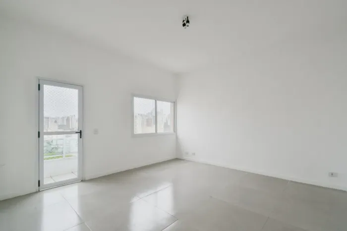 Cobertura para venda em Cambuci com 3 quartos, sendo 1 suíte, 210m²
