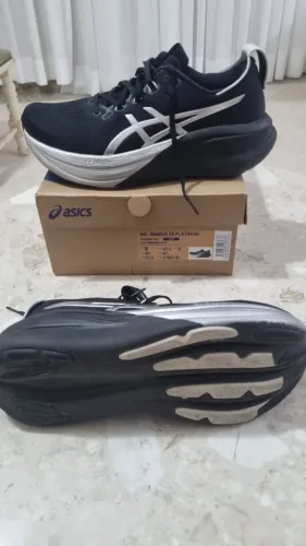 *?Tênis Asics Gel-Nimbus 28 Platinum - Original (Apenas 25km rodados!)* também. 40