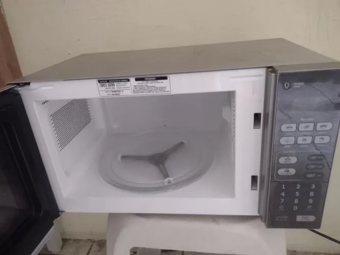Microondas em ótimo estado ,pouco uso