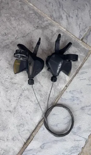 Par de Passadores Shimano Alivio e Acera (3x9v)