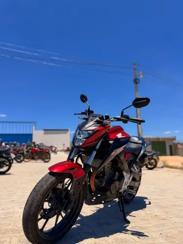 Honda cb 300f 2025 vermelha 