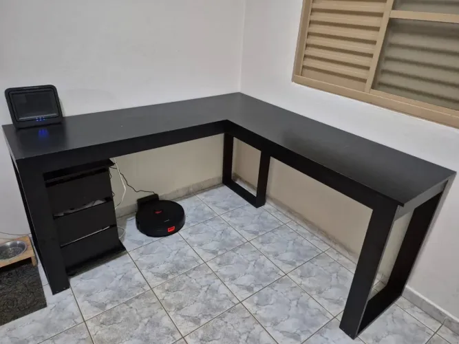 Mesa para escritório formato L175 cm + escrivaninha