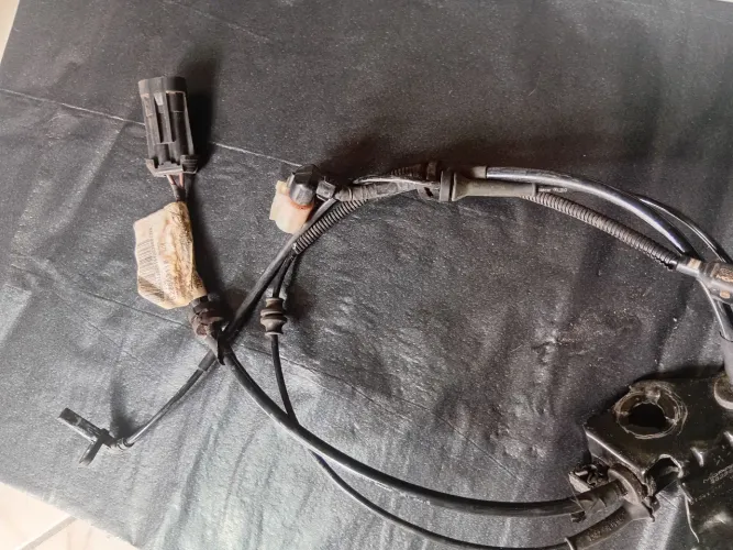 Sensor abs traseiro dianteiro/esquerdo jeep renegate, compass. N04<br><br>