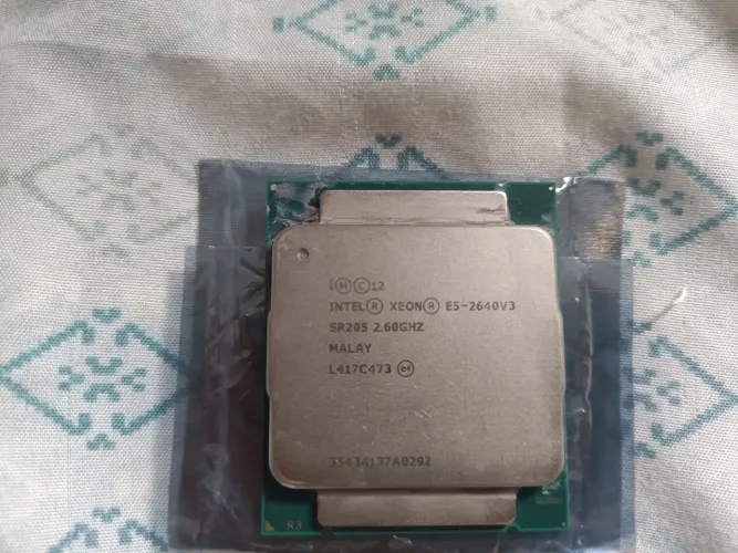 INTEL XEON E5-2640 V3