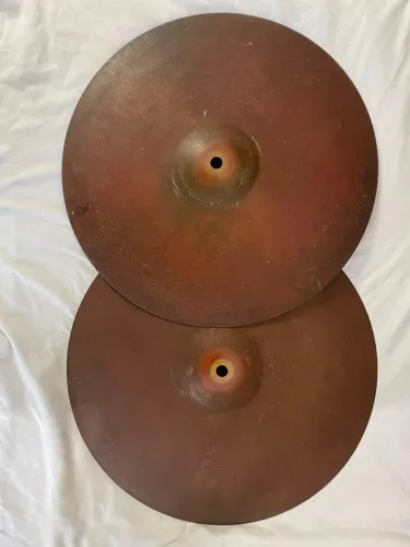 Kit de pratos para bateria. Ler descrição