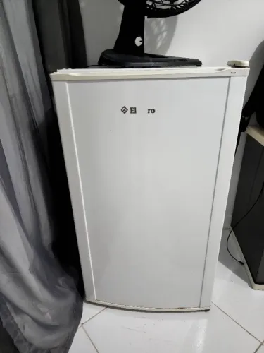 Frigobar Electrolux