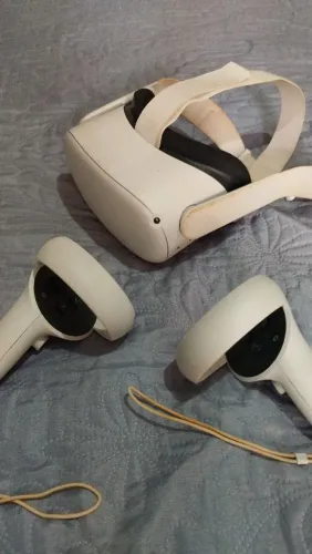 Óculos VR Meta Quest 2 + 2 controles