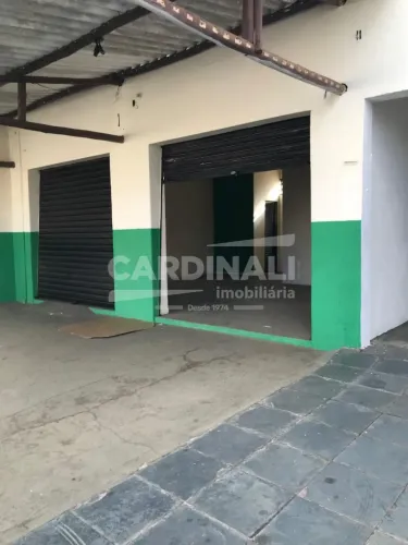 Imóvel comercial bem localizado e com bom espaço para seu negócio