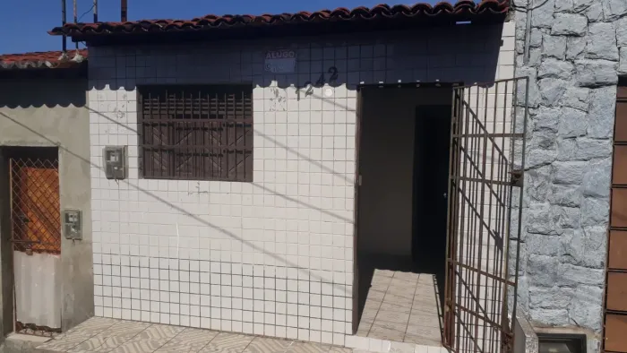 Alugo casa prox a Mário Negocio..