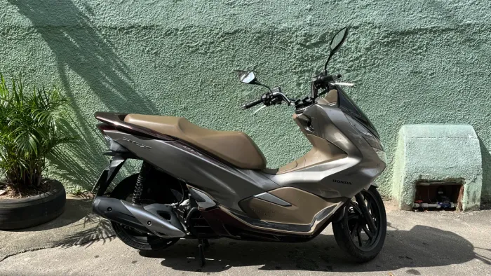 HONDA PCX DLX 2022 - ÚNICO DONO | 11.000 KM | MUITO NOVA