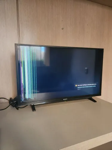 Televisão Sony 32 polegadas quebrada