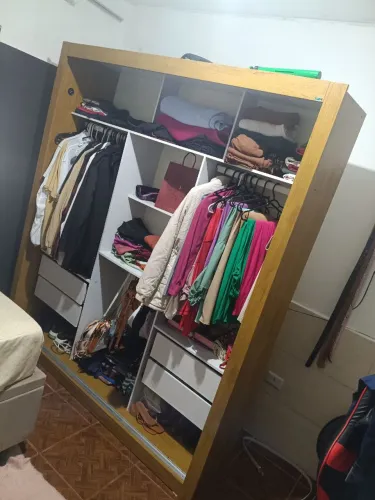 Guarda roupa de casal 