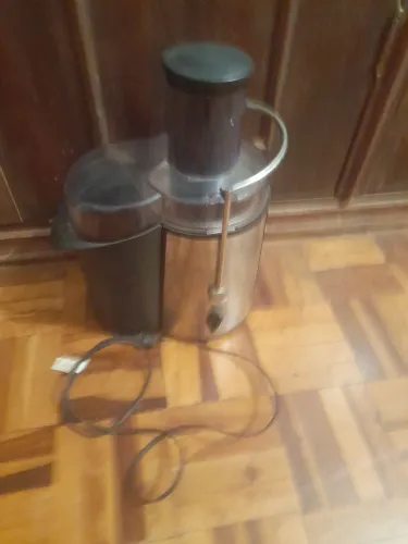 Processador de alimentos em ótimo estado
