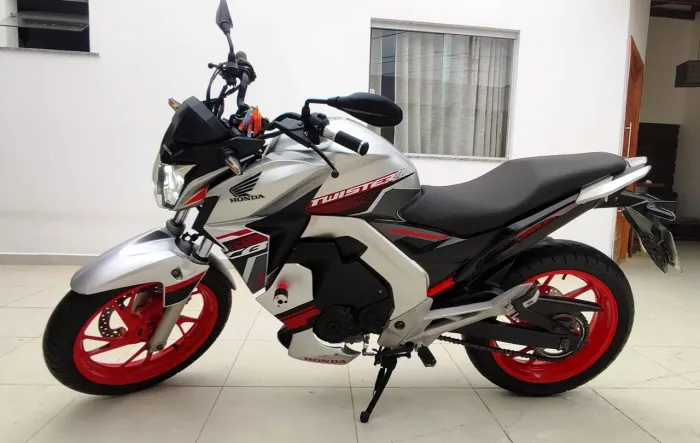 CB 250f TWISTER