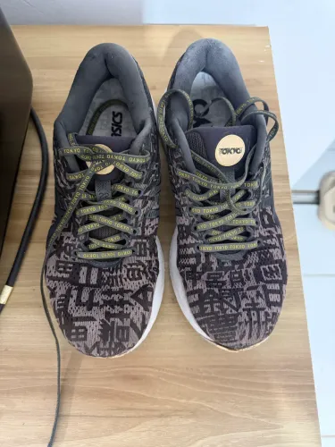 Tênis Asics feminino TAM 35