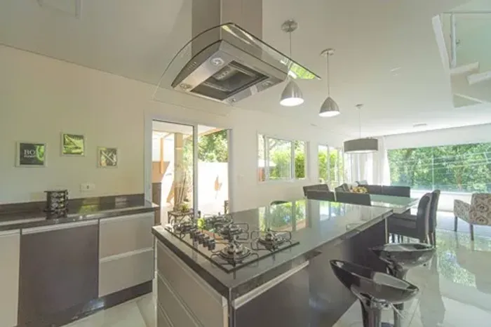Casa no condomínio Condomínio Vila Verde para venda com 3 quartos, sendo 3 suítes, 211m²