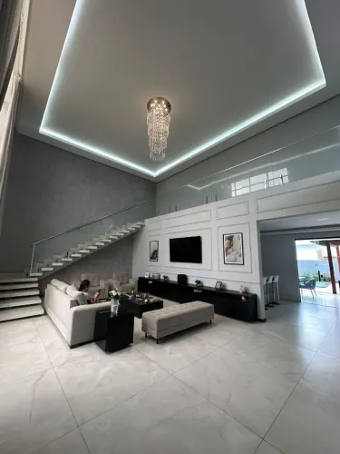 Casa, 850m², 5 suítes, 6 vgs no Cond. Residencial Castanheira