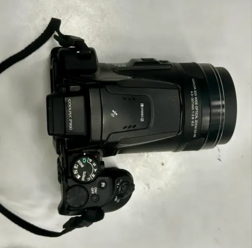Nikon P900