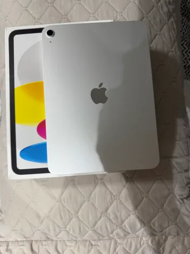 iPad 11 128 gb