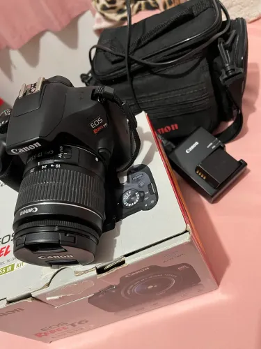 Canon EOS Rebel T6