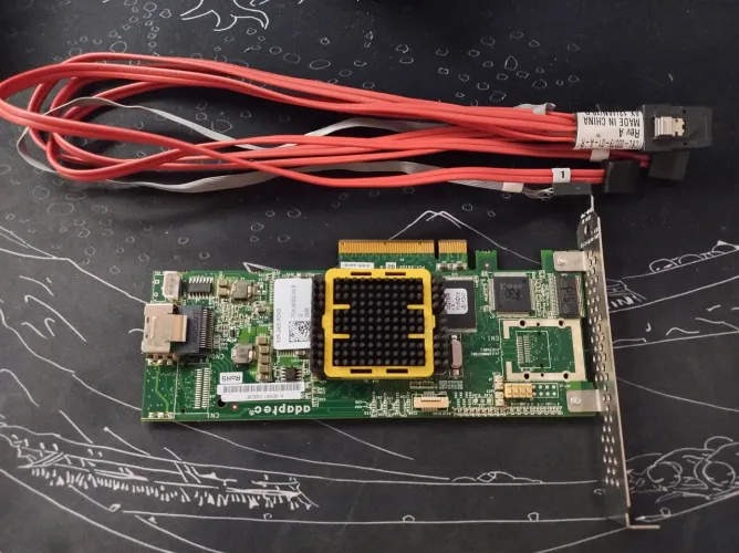 Controladora RAID Adaptec Asr-2405<br>4 portas