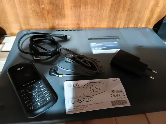 VENDA DE CELULAR LG NOVO SEM USO!