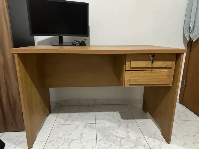 Vendo mesa de escritório 