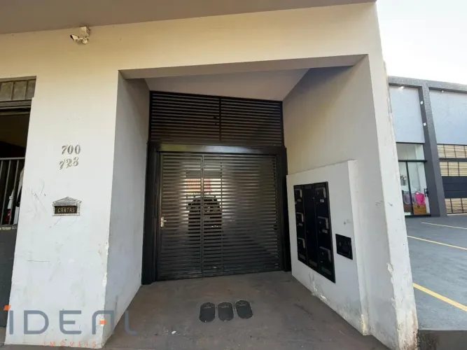 Casa para alugar na Avenida Alziro Zarur - Maringá/PR