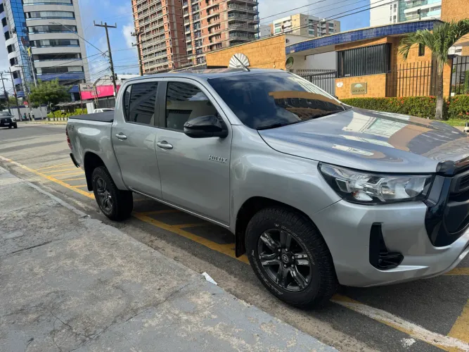 Toyota Hilux CD SR 4X4 2.8 TDI Diesel Aut. 2021