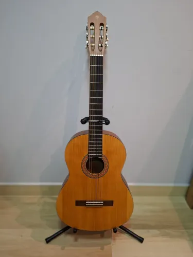 Violão Yamaha C40 + acessórios