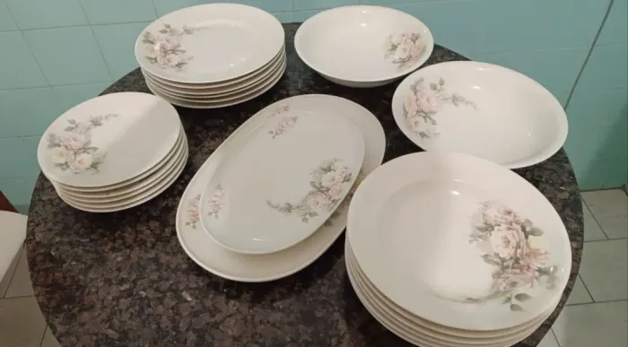 Aparelho de jantar porcelana Schmidt vintage 