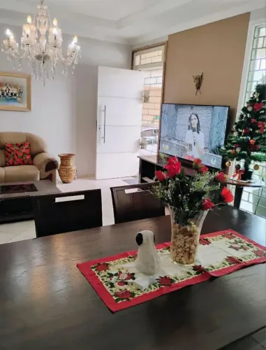 Vendo Casa no Conjunto Tapajós  R$ 385.000,00 (Somente à Vista)