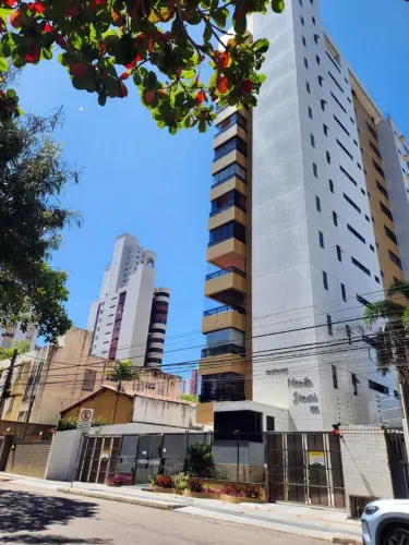 Apartamento para venda com 245 m² com 5 quartos em Petrópolis - Natal - RN