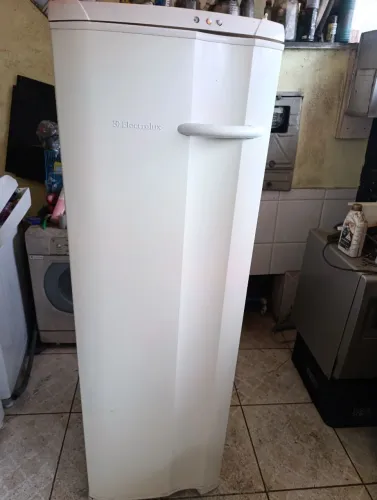 Freezer horizontal grande 220 volts perfeito funcionamento 