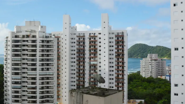 Cobertura à venda na praia da Astúrias em Guarujá
