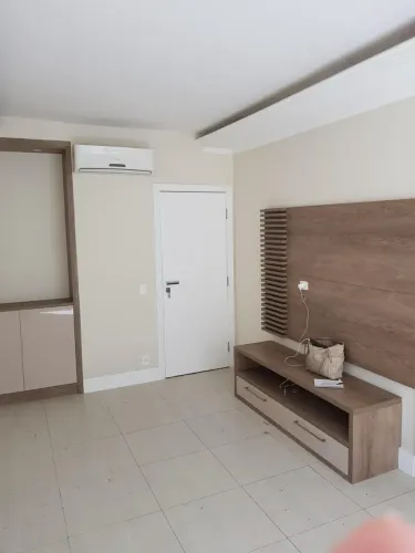 Apartamento 2 quartos REFORMADO com vaga em Copacabana - Posto 5