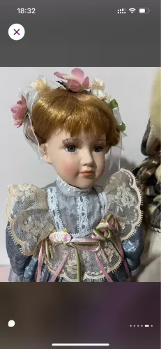 Boneca de porcelana 