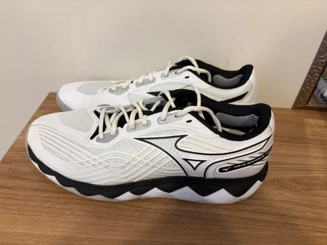 Mizuno Enforce Tour 2