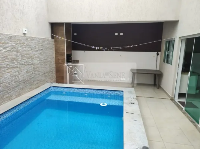 Venda de Casa em Condomínio Fechado - Jardim Uirá - São José dos Campos/SP
