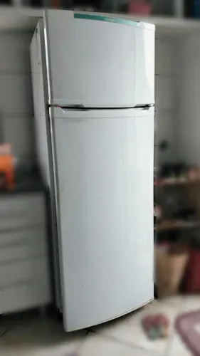 Geladeira Consul 330L