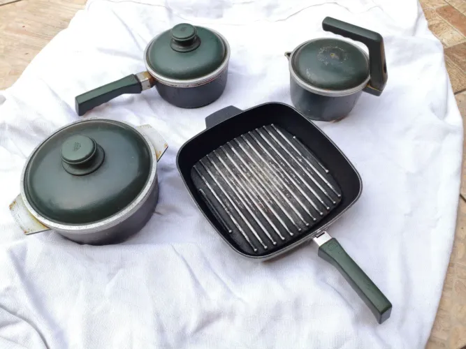 Lote panelas de ferro essen antigo vintage 