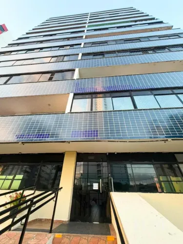 Apartamento Super ESPAÇOSO com 4 quartos em Petrópolis - Natal - RN