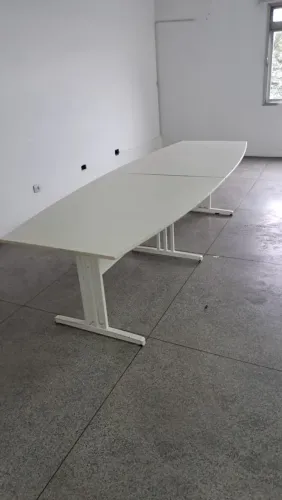 Mesa de Reunião Corporativa Grande - 4,40m x 1,00m - R$ 980
